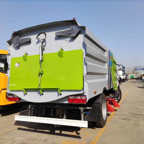 程力8噸吸塵車(chē)｜水泥廠道路吸灰保潔的專業(yè)利器